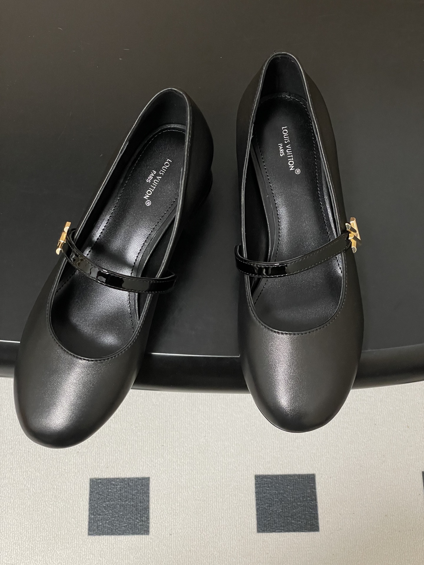Women's high heels